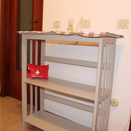 Appartement Casa Bilocale In Centro Vicino Stazione à Voghera Extérieur photo